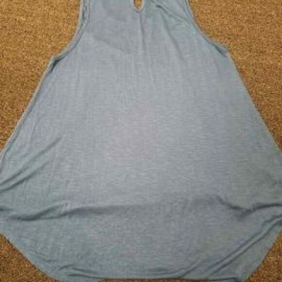 Pink Rose blue high low tank. Has lace around sz M - Picture 3 of 5